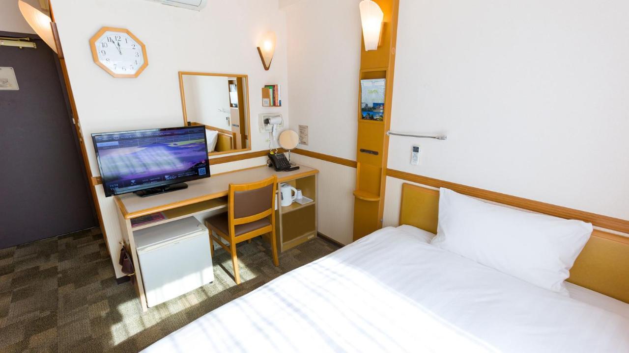 Toyoko Inn Osaka Jr Noda Ekimae Екстериор снимка