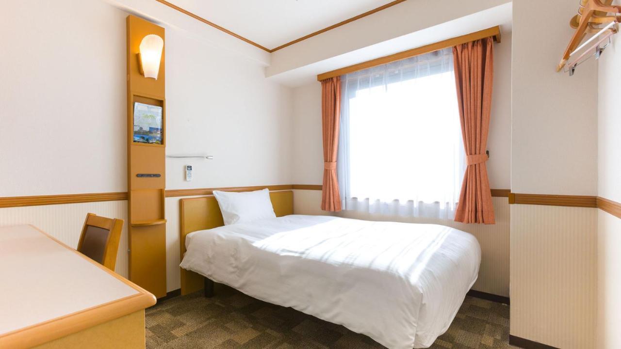 Toyoko Inn Osaka Jr Noda Ekimae Екстериор снимка